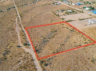 Adobe Rd, Golden valley, AZ 86413