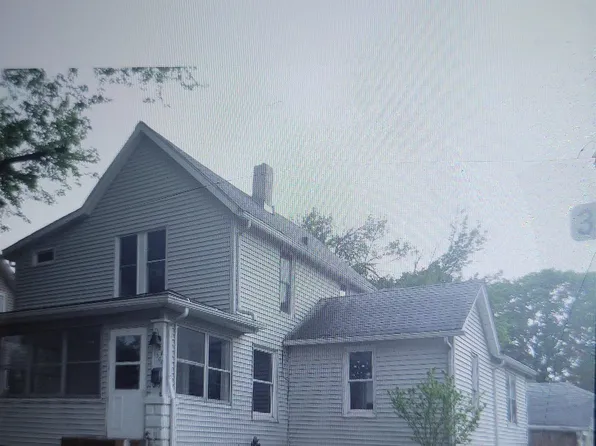 1500 35th St, Rock Island, IL 61201