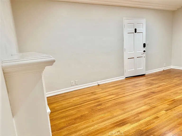 1744 Huntington Dr — Photo 11