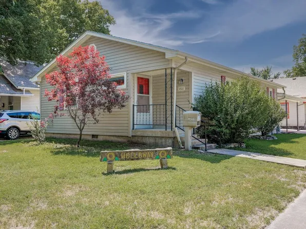 801 E 7th Ave, Winfield, KS 67156