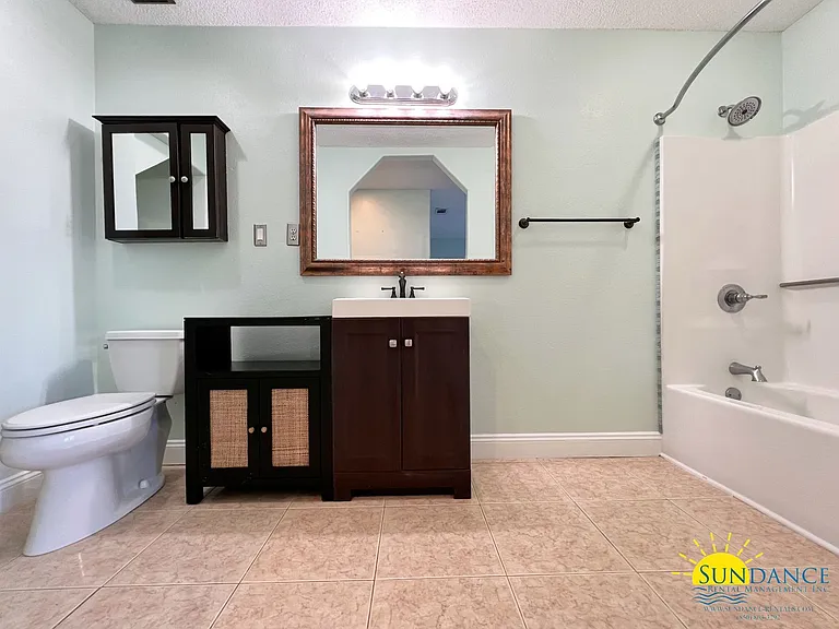 1059 Windmill Dr — Photo 13