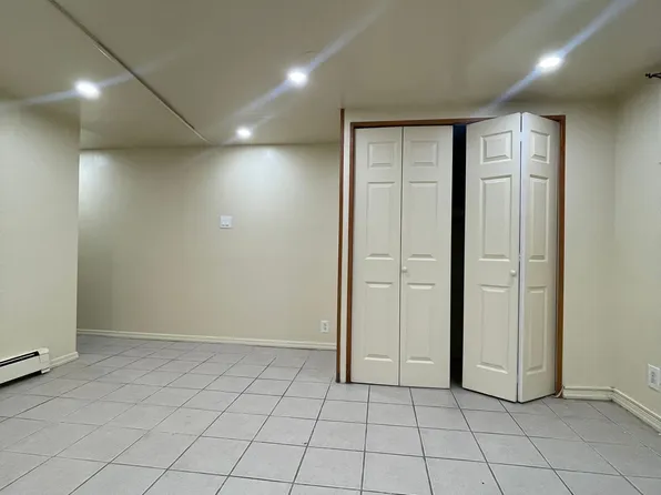 6 Rose Avenue image 2 of 4