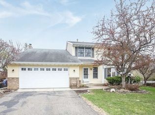 409 Interlachen Rd, Burnsville, MN 55306