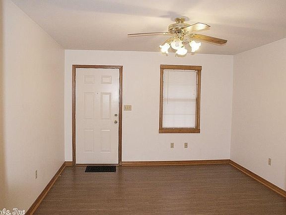 2nd image of 2703 Oak Meadow Pl