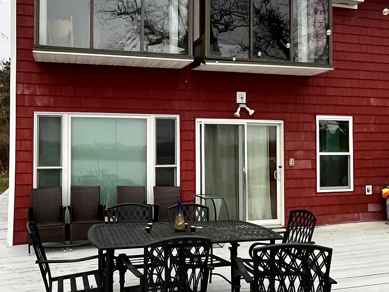 137 Overlook Dr — Photo 2