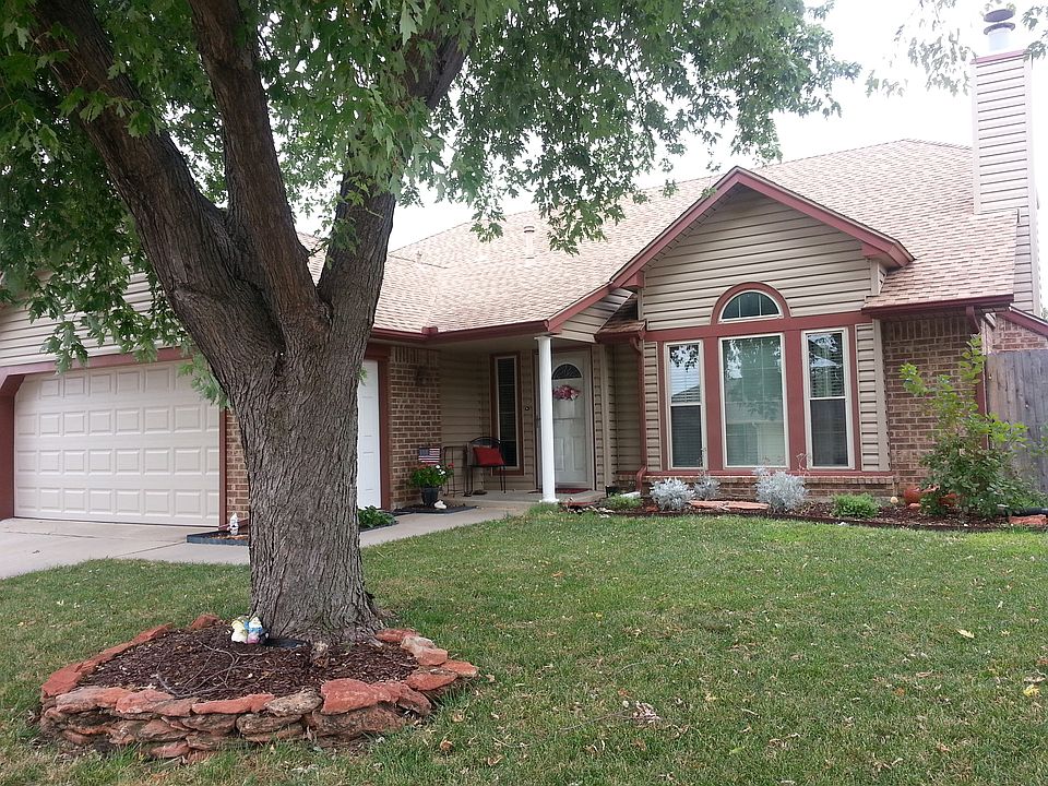 1st image of 1209 SW 133rd Pl