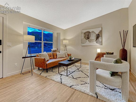 4th image of 7055 White Buffalo Rd