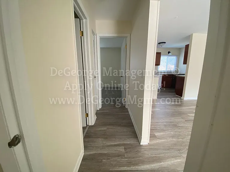 Parkview Apartments — Photo 37