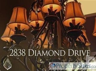 2838 Diamond Dr, Camarillo, CA 93010