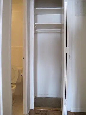 Rented by Metropolis Real Estate of Manhattan | media 27