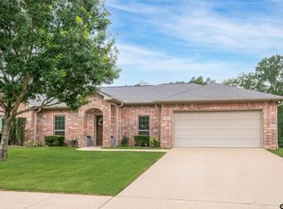 5011 Shiloh Village Dr, Tyler, TX 75703