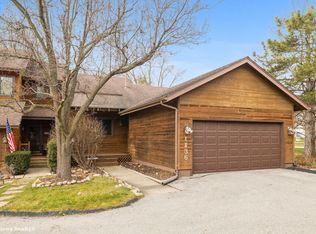 1136 42nd St, West Des Moines, IA 50266