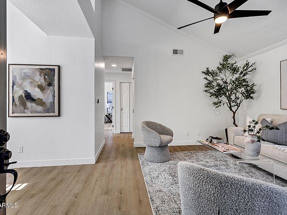 4th image of 4201 N 20TH Street #228