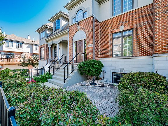 2nd image of 1905 Alta Vista Ct #1905