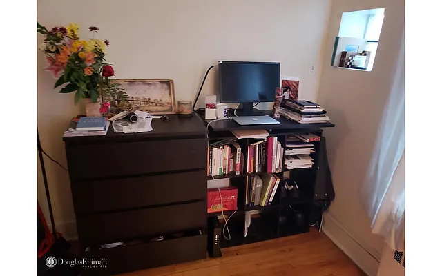 Rented by Douglas Elliman | media 20