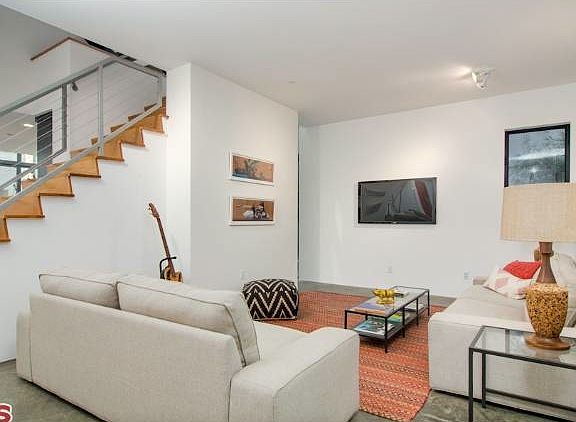 5th image of 44 Park Court ,