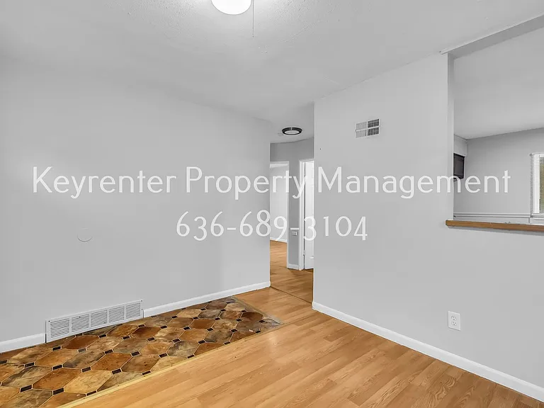 10521 Duke Dr — Photo 8