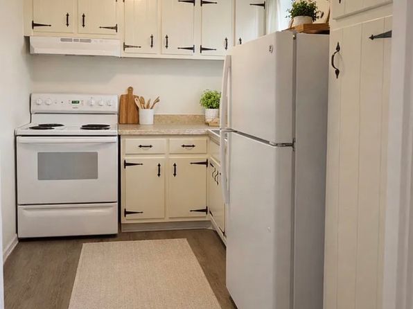 216 N Monroe St APT 206
