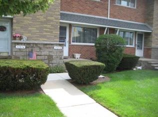 11212 Middlebelt Rd, Livonia, MI 48150