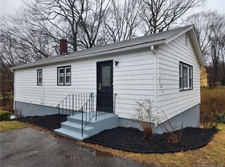 861 S Curtis St, Meriden, CT 06450