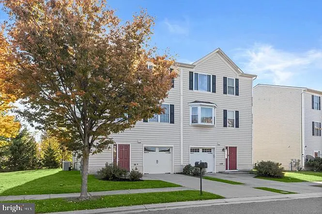 1 Karendale Ct — Photo 3