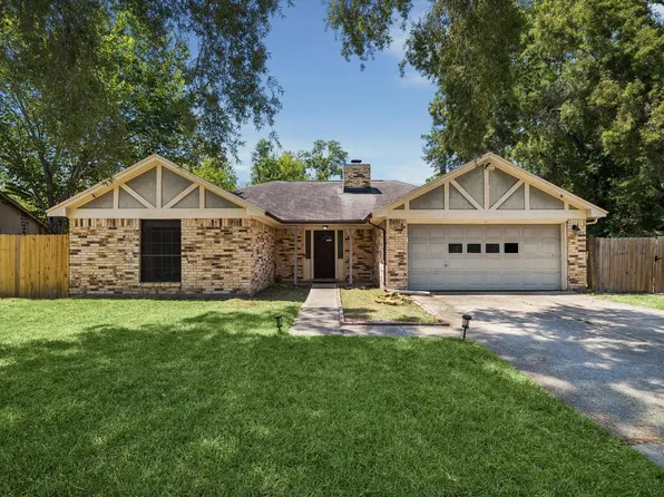 15919 Boatswain Ct, Crosby, TX 77532