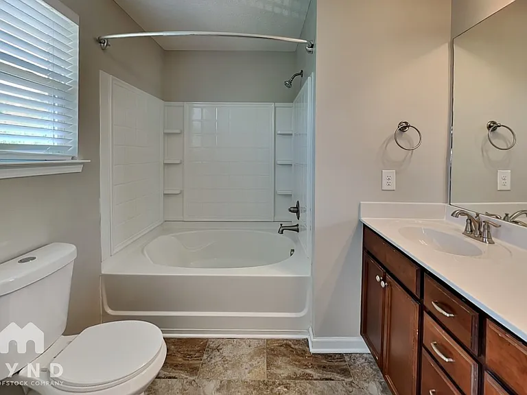 302 Negri Ct #1 — Photo 11