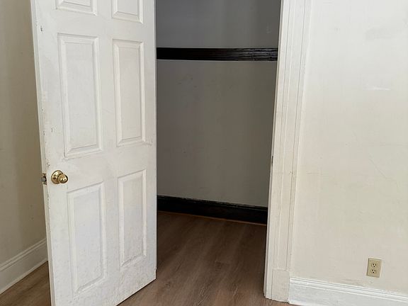 5th image of 2744 N Murray Ave