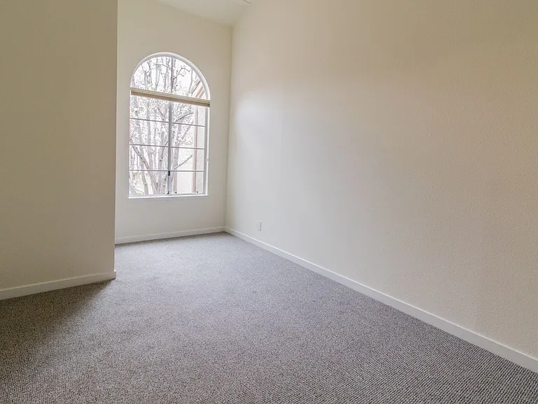 11066 Portobelo Dr — Photo 25