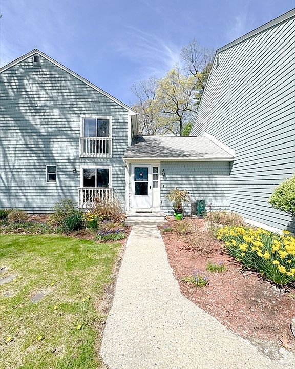 1st image of 9 Acadia Kimball Rd #9