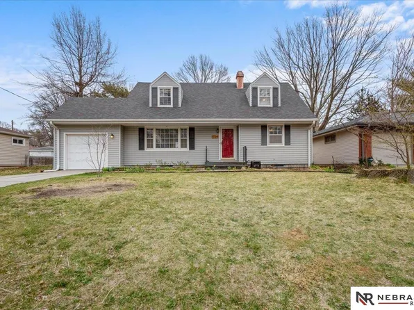 1734 S 41st St, Lincoln, NE 68506