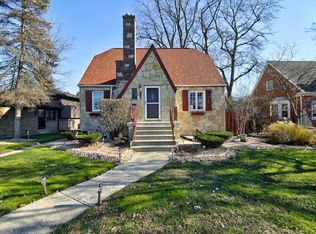 18525 Walter St, Lansing, IL 60438