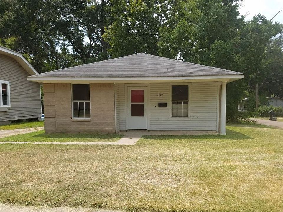 1st image of 3059 Desoto St