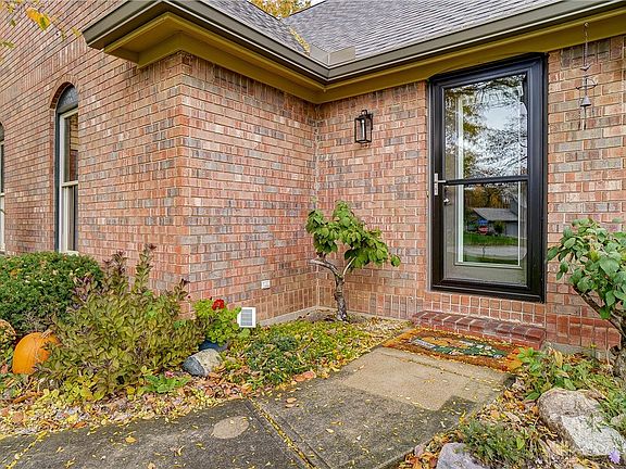 4th image of 6801 Cedar Valley Ct