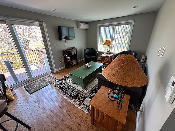3rd image of 30 Orchard Farm Rd #B
