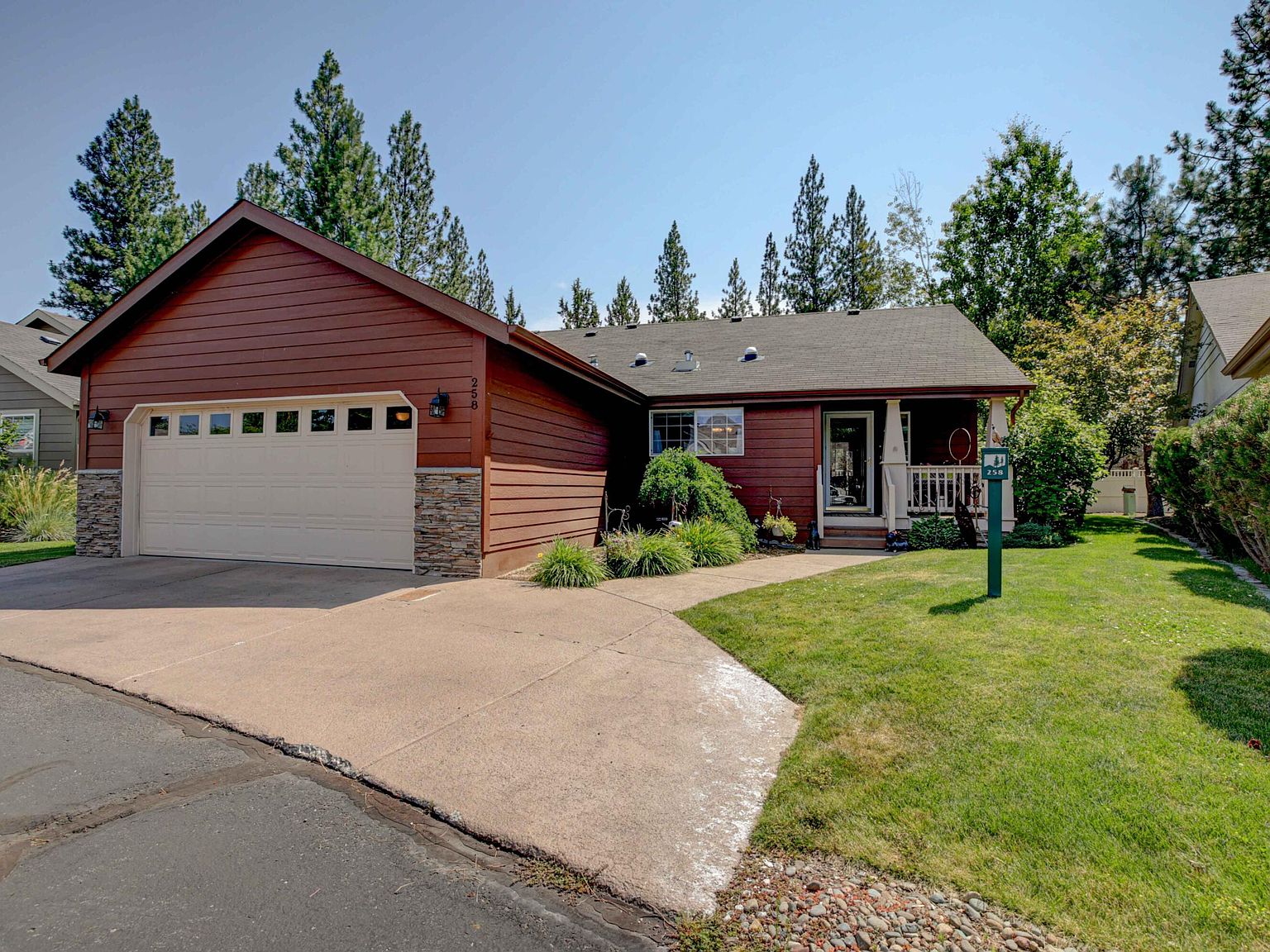 258 N Wheeler Loop, Sisters, OR 97759 MLS 220162340 Zillow