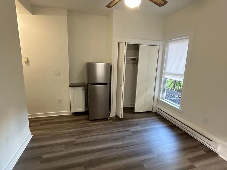 592 Cambridge St #22 — Photo 2