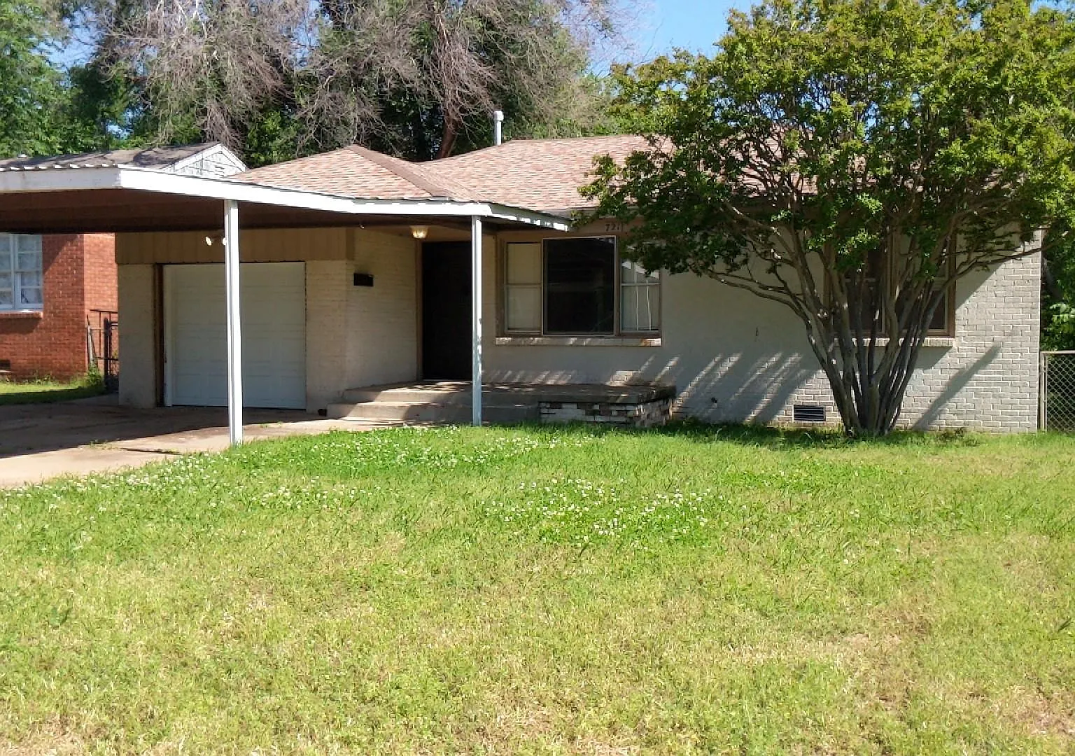 2 bed, 808 sqft, $950 — Photo 1