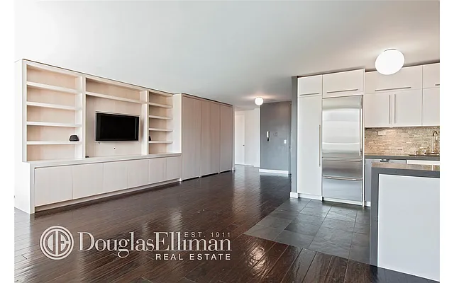 Rented by Douglas Elliman | media 21