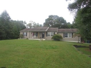 106 Kathy Ln, Egg Harbor Township, NJ 08234