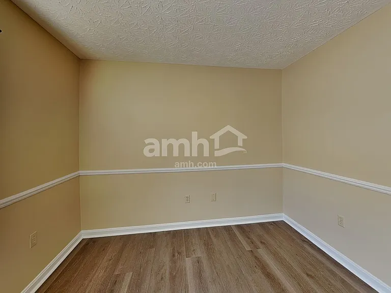 10296 Manassas Dr — Photo 13