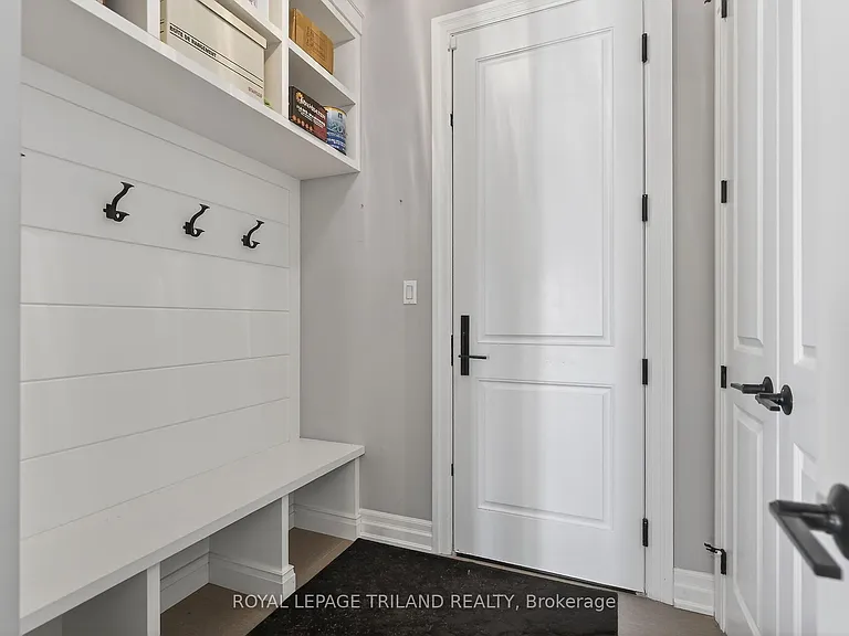9861 Glendon Dr #218 — Photo 27