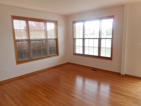 4th image of 9037 Mansfield Dr