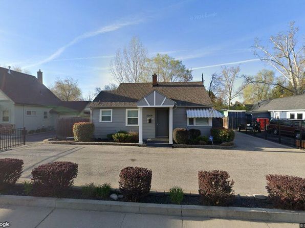 3009 1/2 W Overland Rd