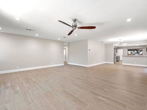 5th image of 6338 Regency Ln