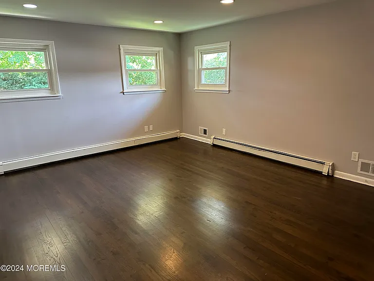 368 Highland Ave — Photo 10