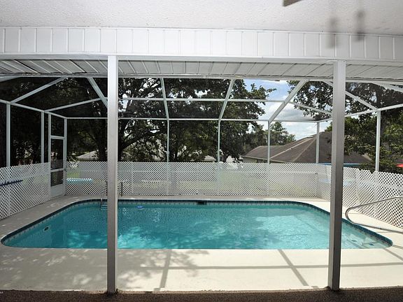 3rd image of 4376 Landover Blvd