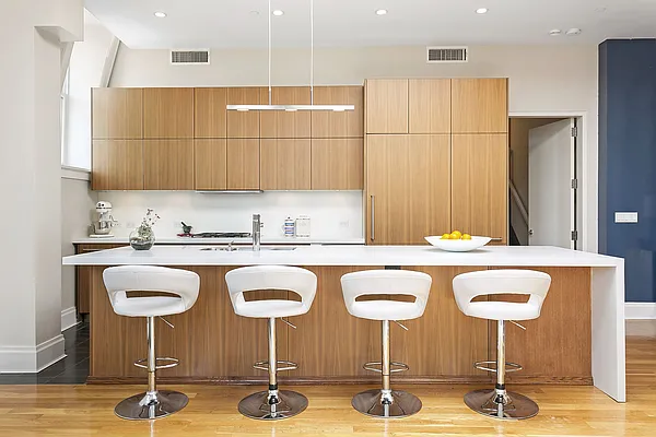 Sold by Compass | media 4