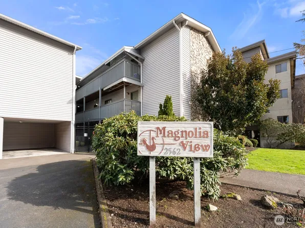 2562 Thorndyke Avenue W #303, Seattle, WA 98199