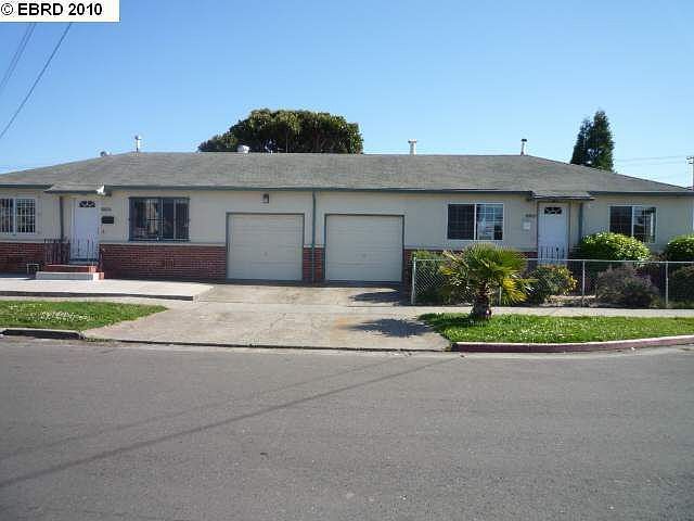 1st image of 3704 Center Ave #3708
